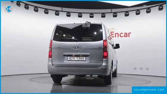 HYUNDAI STAREX VAN 3-SEATER