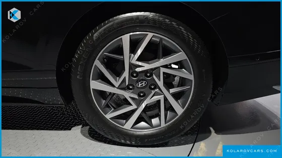 HYUNDAI GRANDEUR 2,5 GASOLINE 2WD