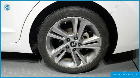 HYUNDAI ELANTRA (AVANTE) 1.6 GDI VALUE PLUS