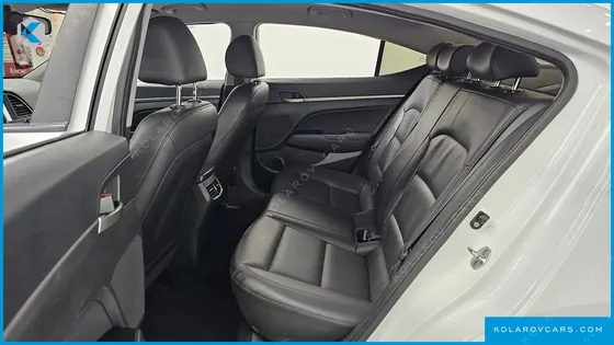 HYUNDAI ELANTRA (AVANTE) 1.6 GDI SMART