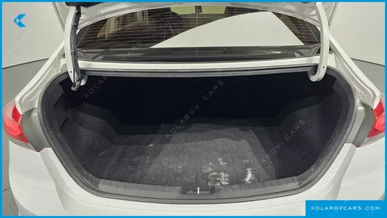 HYUNDAI ELANTRA (AVANTE) 1.6 GDI SMART