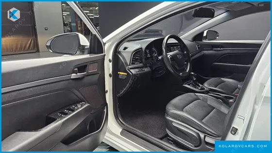 HYUNDAI ELANTRA (AVANTE) 1.6 GDI SMART