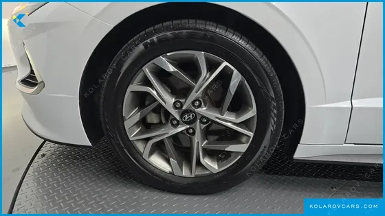 HYUNDAI SONATA 2.0