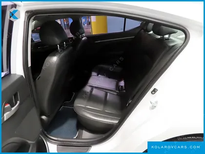 HYUNDAI ELANTRA (AVANTE) 1.6 GDI VALUE PLUS
