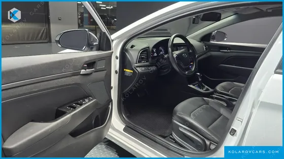 HYUNDAI ELANTRA (AVANTE) 1.6 GDI SMART
