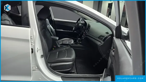 HYUNDAI ELANTRA (AVANTE) 1.6 GDI SMART