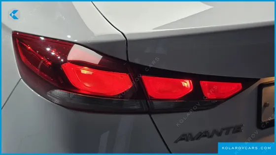 HYUNDAI ELANTRA (AVANTE) 1.6 GDI SMART
