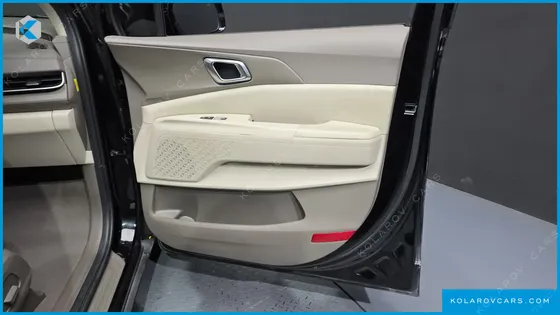 KIA CARNIVAL DIESEL 9-SEATER NOBLESSE