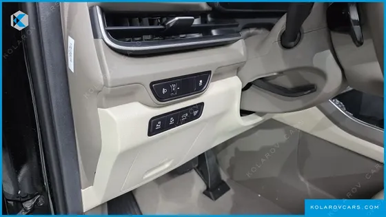 KIA CARNIVAL DIESEL 9-SEATER NOBLESSE