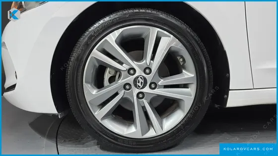 HYUNDAI ELANTRA (AVANTE) 1.6 GDI VALUE PLUS