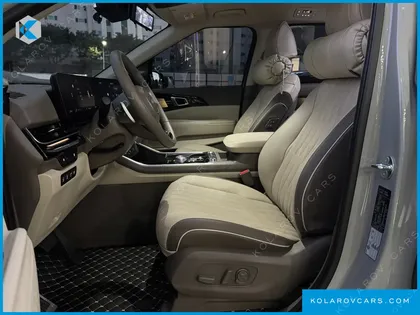 KIA CARNIVAL DIESEL 7-SEATER GRAVITY