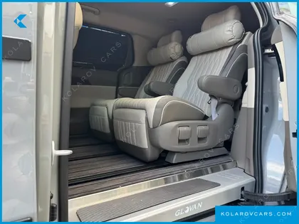 KIA CARNIVAL DIESEL 7-SEATER GRAVITY