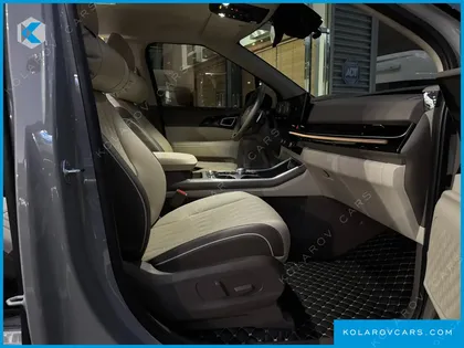 KIA CARNIVAL DIESEL 7-SEATER GRAVITY