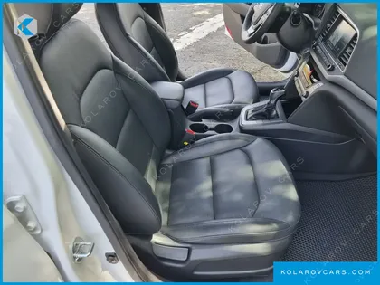HYUNDAI ELANTRA (AVANTE) 1.6 GDI VALUE PLUS