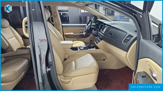KIA CARNIVAL 9-SEATER HI-LIMOUSINE