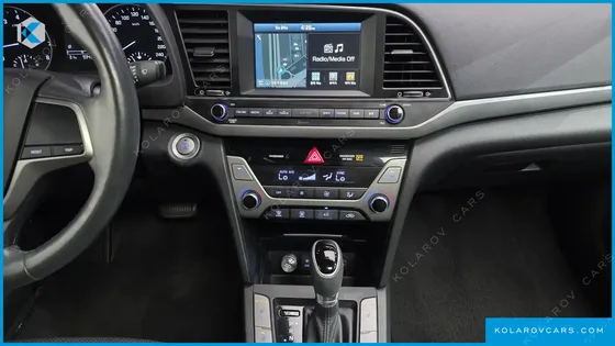HYUNDAI ELANTRA (AVANTE) 1.6 GDI SMART
