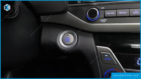 HYUNDAI ELANTRA (AVANTE) 1.6 GDI SMART