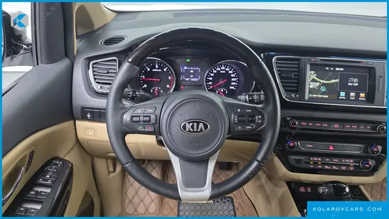 KIA CARNIVAL 7-SEATER LIMOUSINE