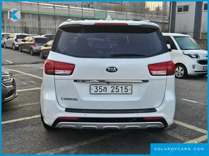 KIA CARNIVAL 9-SEATER LUXURY