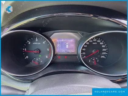 KIA CARNIVAL 9-SEATER PRESTIGE