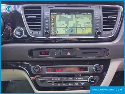 KIA CARNIVAL 9-SEATER PRESTIGE