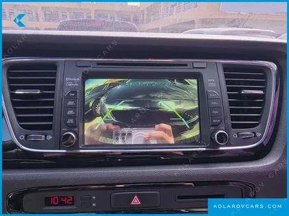 KIA CARNIVAL 9-SEATER PRESTIGE