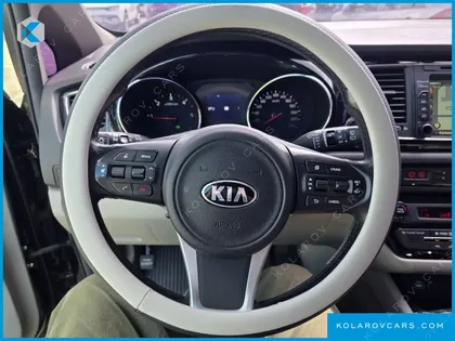 KIA CARNIVAL 9-SEATER PRESTIGE