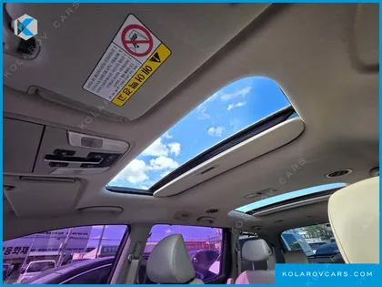 KIA CARNIVAL 9-SEATER PRESTIGE