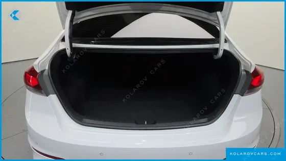 HYUNDAI ELANTRA (AVANTE) 1.6 GDI VALUE PLUS