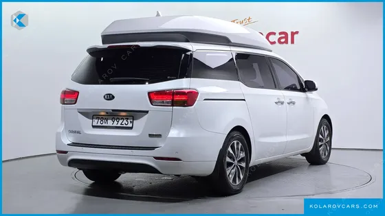 KIA CARNIVAL 11-SEATER HI-LIMOUSINE