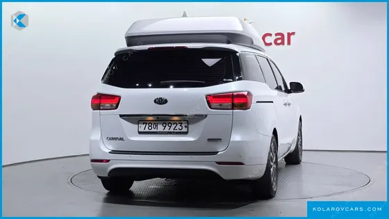KIA CARNIVAL 11-SEATER HI-LIMOUSINE