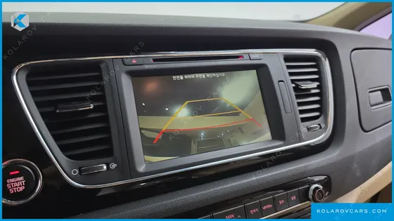KIA CARNIVAL 11-SEATER HI-LIMOUSINE