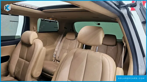 KIA CARNIVAL 9-SEATER NOBLESSE