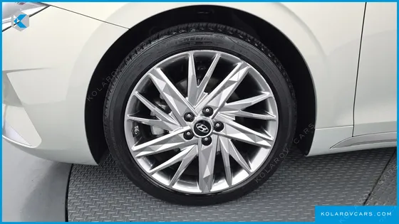 HYUNDAI GRANDEUR 2.5