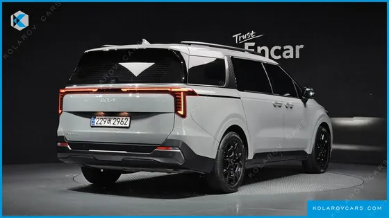 KIA CARNIVAL GASOLINE 9-SEATER GRAVITY