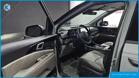 KIA CARNIVAL GASOLINE 9-SEATER GRAVITY