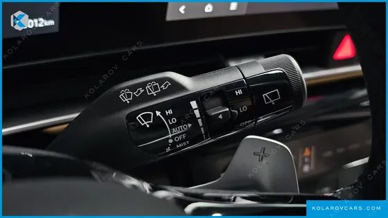 KIA CARNIVAL GASOLINE 9-SEATER GRAVITY