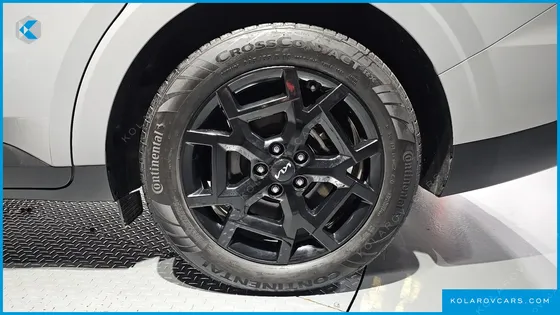 KIA CARNIVAL GASOLINE 9-SEATER GRAVITY