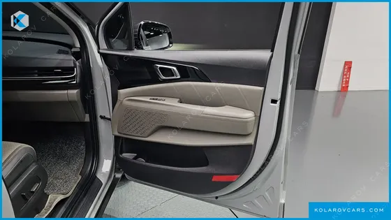 KIA CARNIVAL GASOLINE 9-SEATER GRAVITY