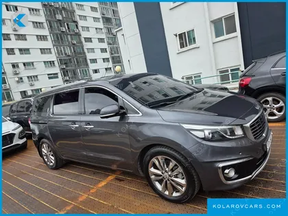 KIA CARNIVAL 9-SEATER NOBLESSE
