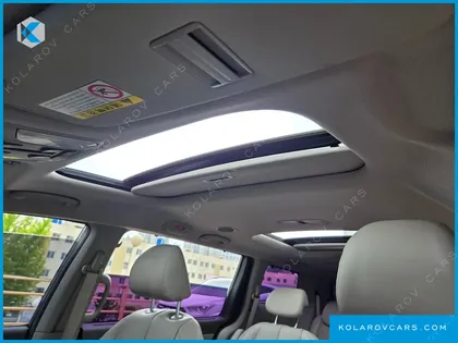 KIA CARNIVAL 9-SEATER NOBLESSE