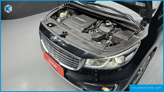 KIA CARNIVAL 9-SEATER PRESTIGE