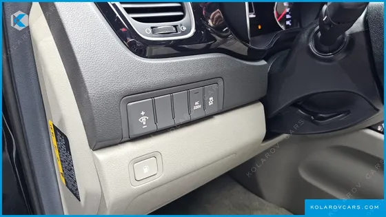 KIA CARNIVAL 9-SEATER PRESTIGE