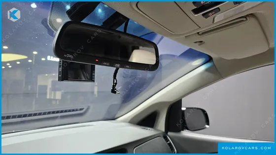 KIA CARNIVAL 9-SEATER PRESTIGE