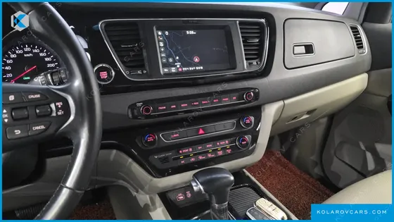 KIA CARNIVAL 9-SEATER PRESTIGE