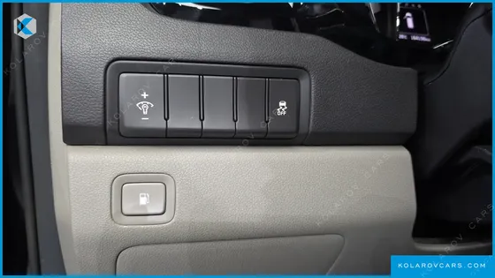 KIA CARNIVAL 9-SEATER PRESTIGE