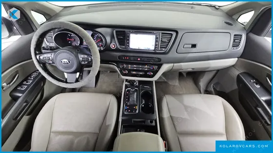 KIA CARNIVAL 9-SEATER LUXURY