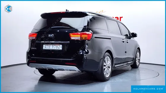 KIA CARNIVAL 9-SEATER PRESTIGE