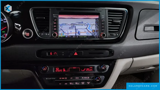 KIA CARNIVAL 9-SEATER PRESTIGE