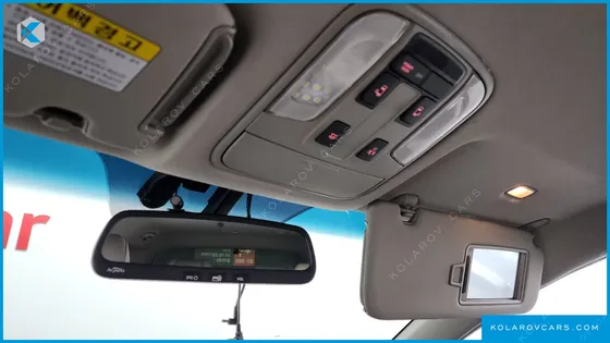 KIA CARNIVAL 9-SEATER PRESTIGE